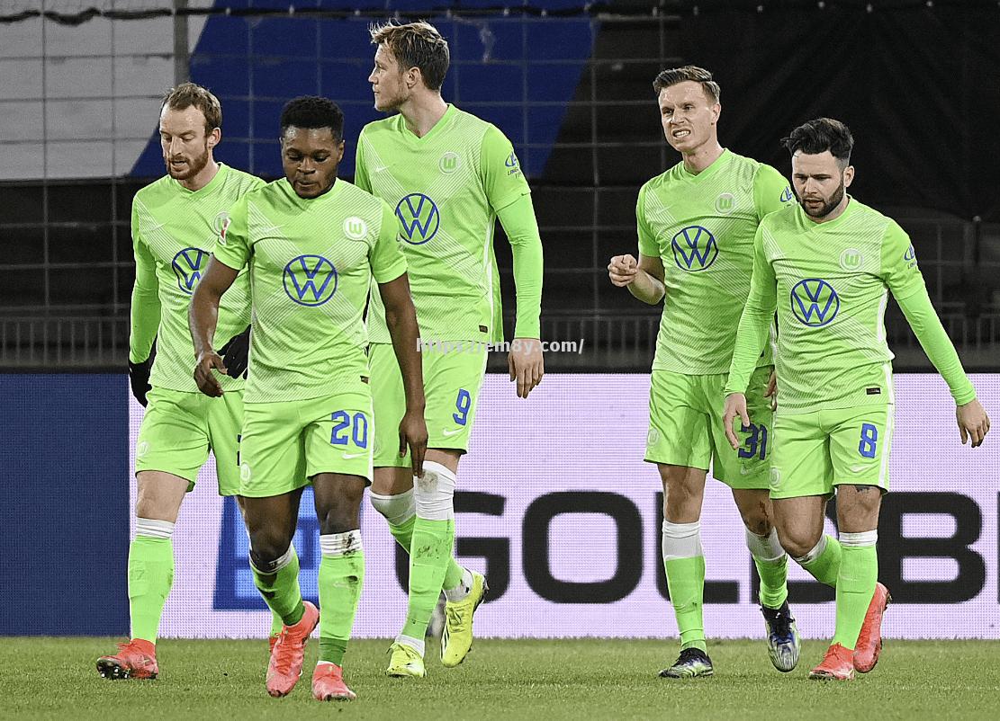 门兴格拉德巴赫在比赛中展现出团队精神