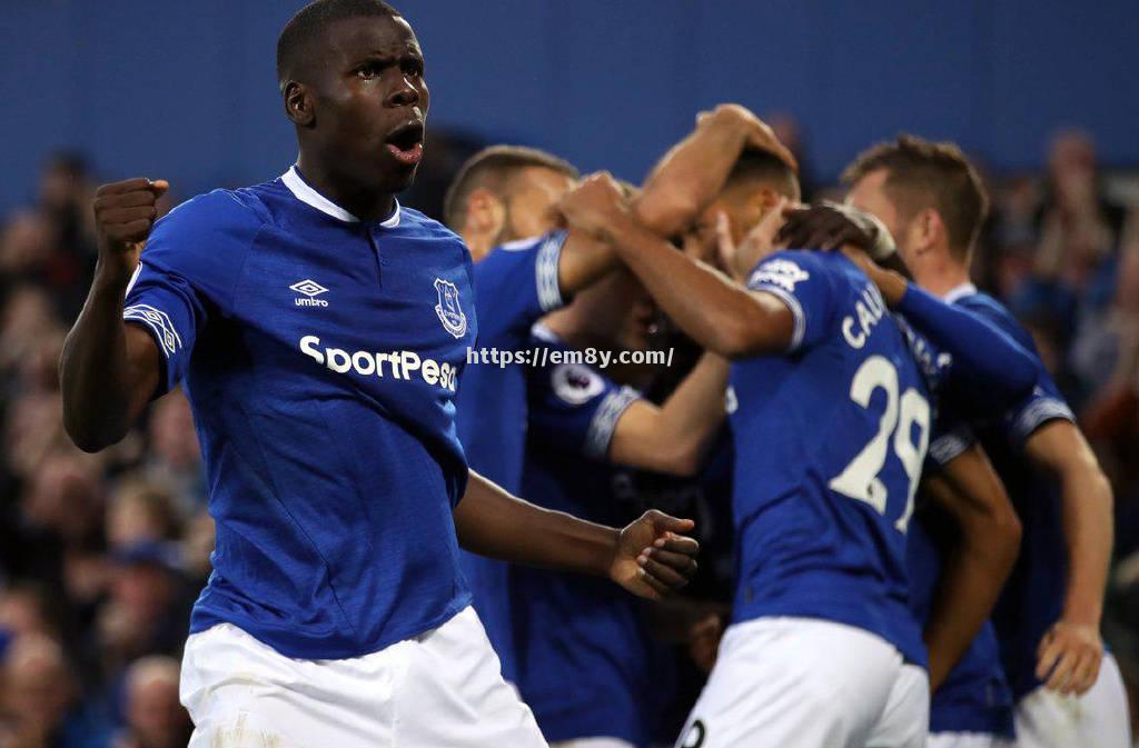 南安普顿客场逼平阿斯顿维拉，保持不败