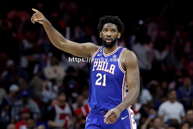 关键时刻决胜负,谁将成为赛场英雄? 关键时刻决胜负,谁将成为赛场英雄?