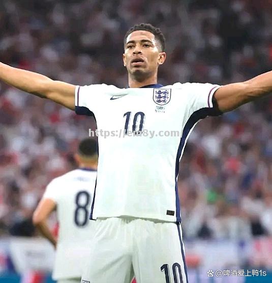 塞尔维亚前锋制胜球,成功晋级欧国大赛半决赛 塞尔维亚前锋制胜球,成功晋级欧国大赛半决赛