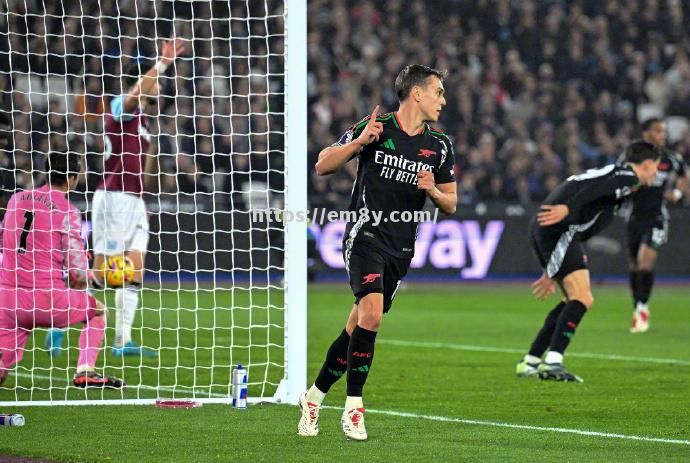 阿森纳强化攻势，轻松晋级下一轮