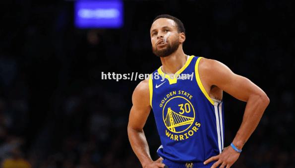 勇士队外线得分火热,连胜势头不减 勇士队外线得分火热,连胜势头不减