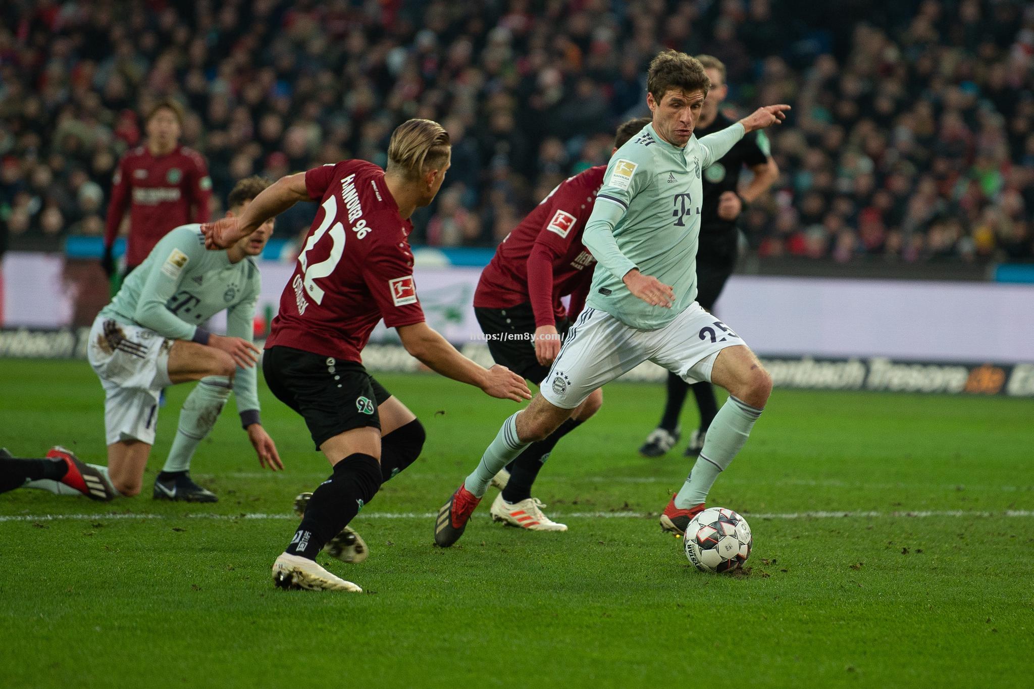 星空体育-汉诺威豪取客场胜利，赛季表现逐渐回暖